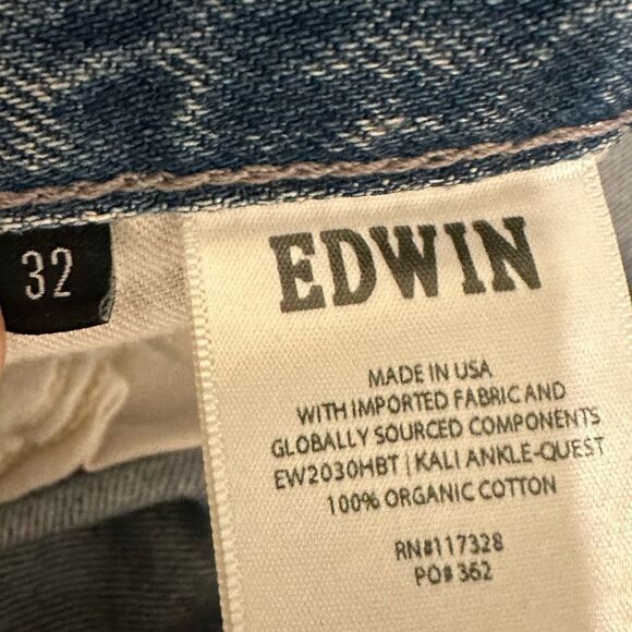 Anthropology Edwin Cali Ankle Denim Distressed Light Wash Straight Leg Jean - Picture 6 of 8